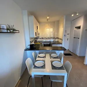  Apartamento Con Espectacular Vista, Piscinas, Recep 24 Hs
